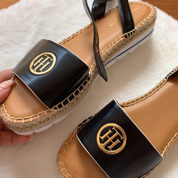 Brand new Tommy Hilfiger espadrille sandal - Picture 3 of 4